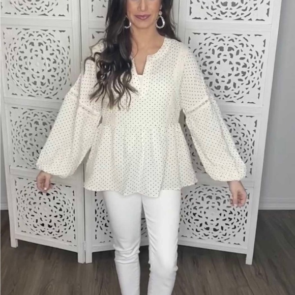 NWT boho top. Size small - Picture 2 of 2